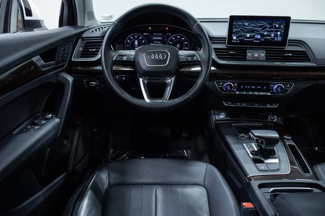 Used 2019 Audi Q5 2.0T Premium Plus w/ Premium Plus Package AWD/4WD image 3