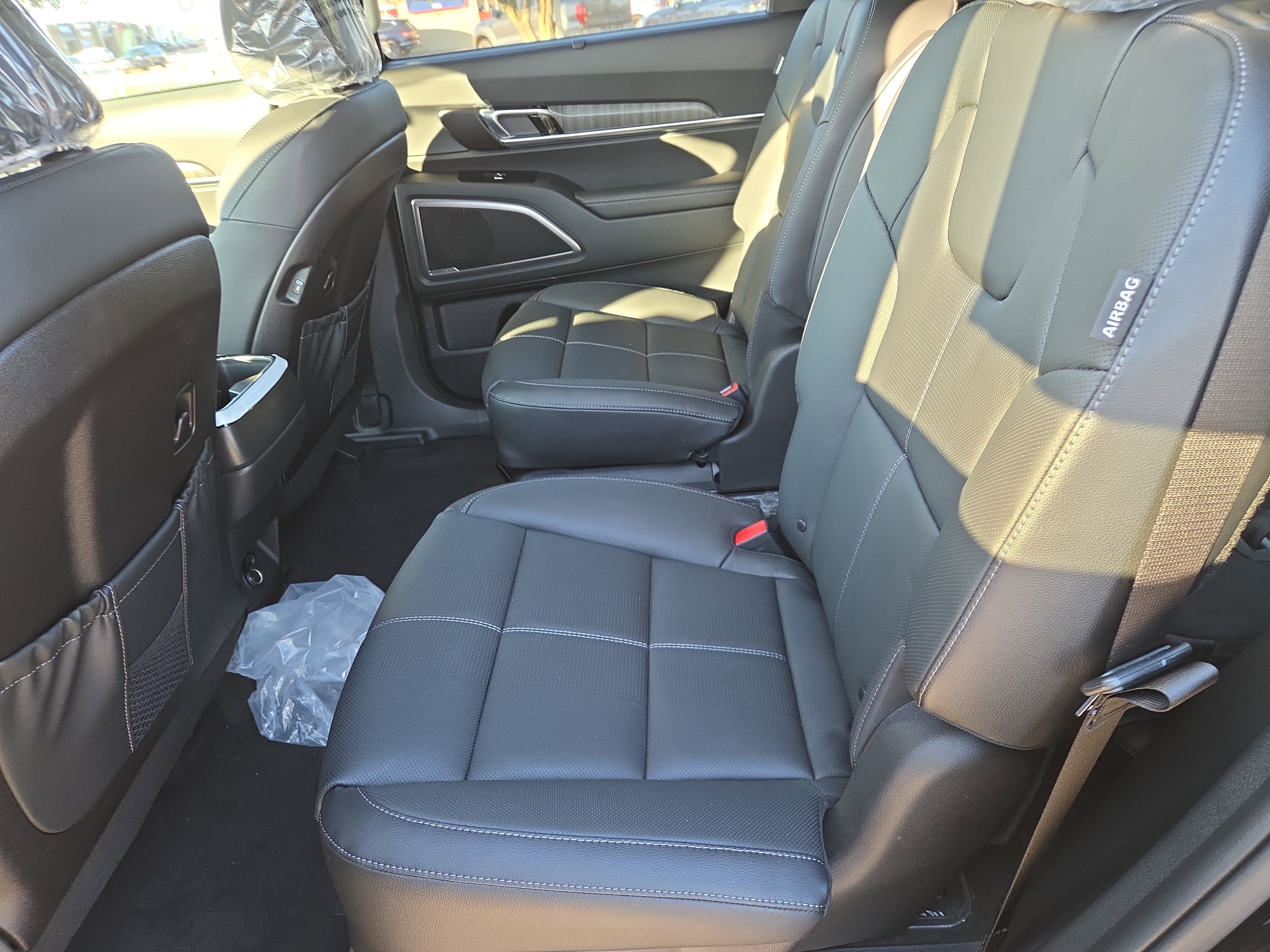 New 2025 Kia Telluride EX w/ EX Captain's Chair Package image 6