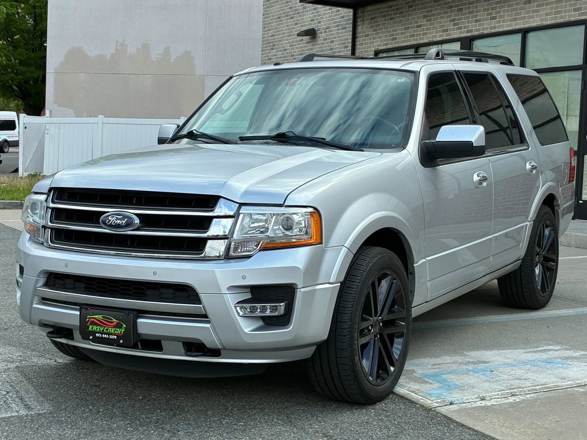 Used 2016 Ford Expedition Limited w/ Equipment Group 301A