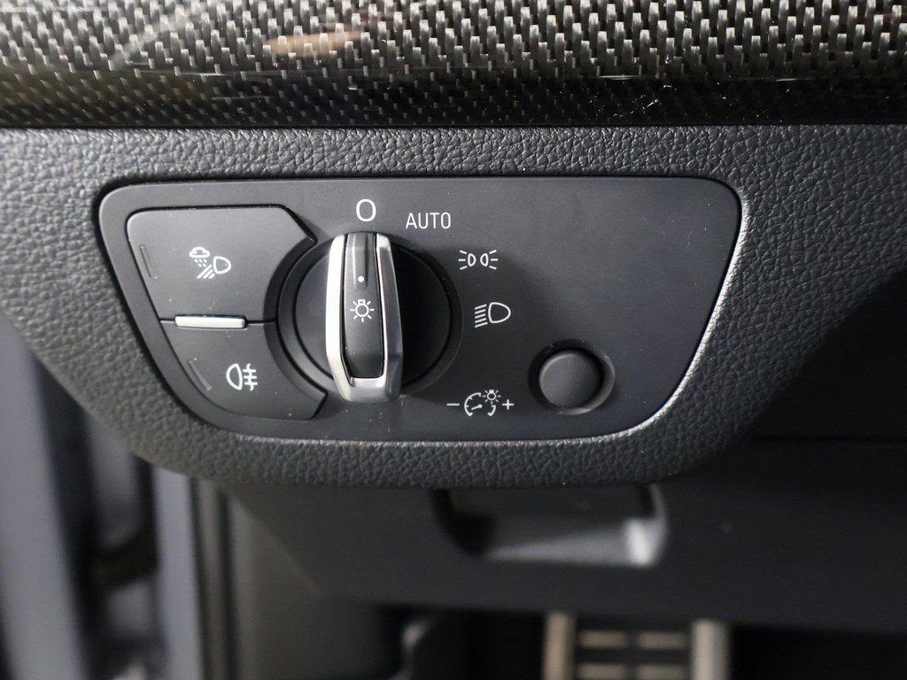 Used 2023 Audi SQ5 Premium Plus w/ Premium Plus Package image 39