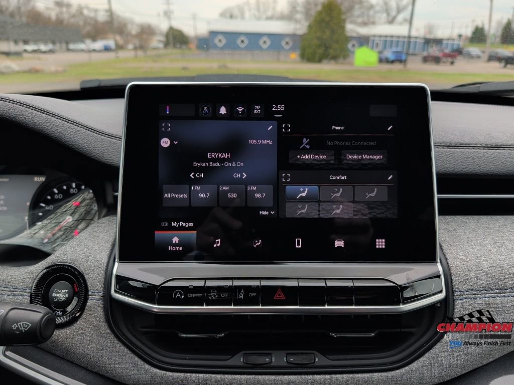 Used 2024 Jeep Compass Latitude image 21