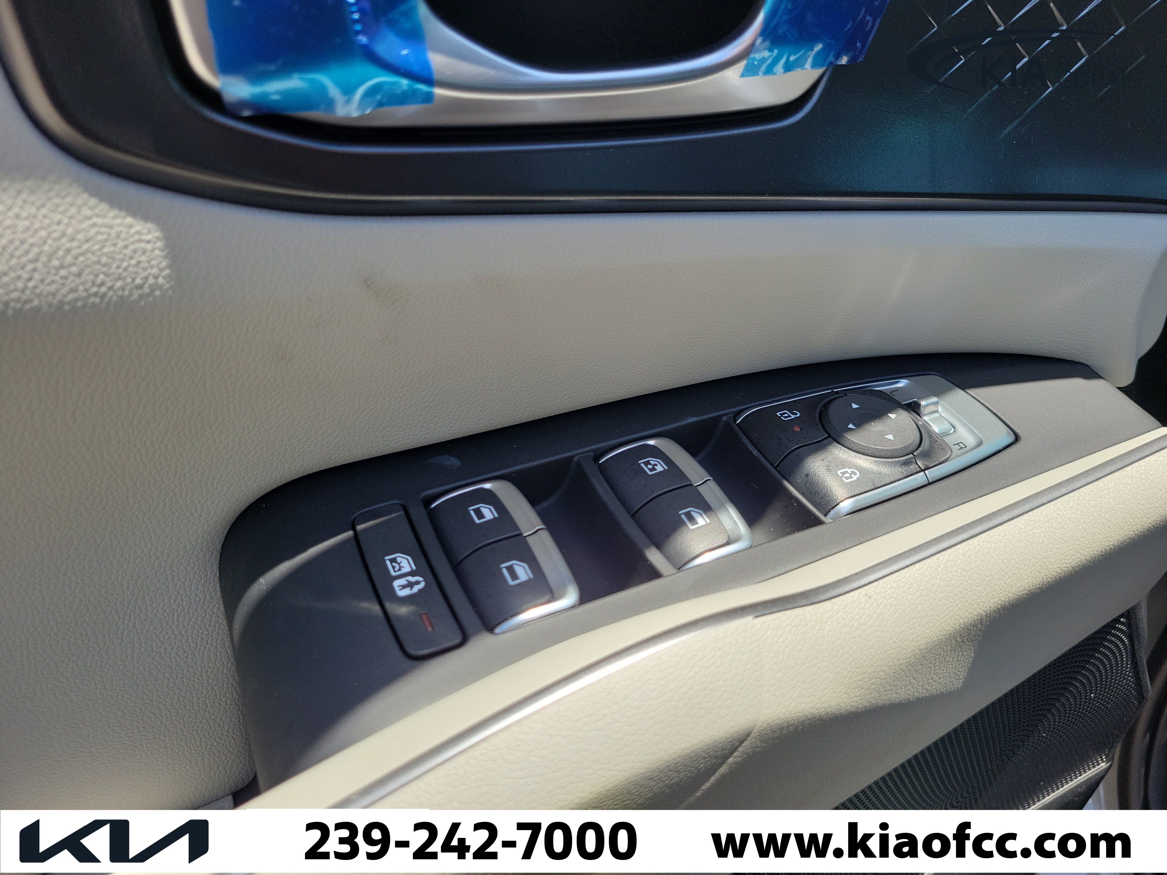 New 2026 Kia Sorento S w/ S Panoramic Sunroof Package FWD image 21