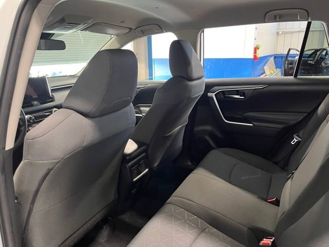 Used 2025 Toyota RAV4 XLE image 17