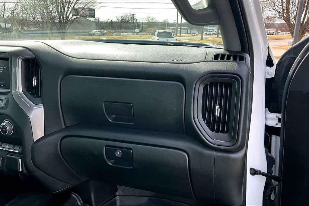 Used 2024 Chevrolet Silverado 1500 W/T w/ Z71 Off-Road Package image 16