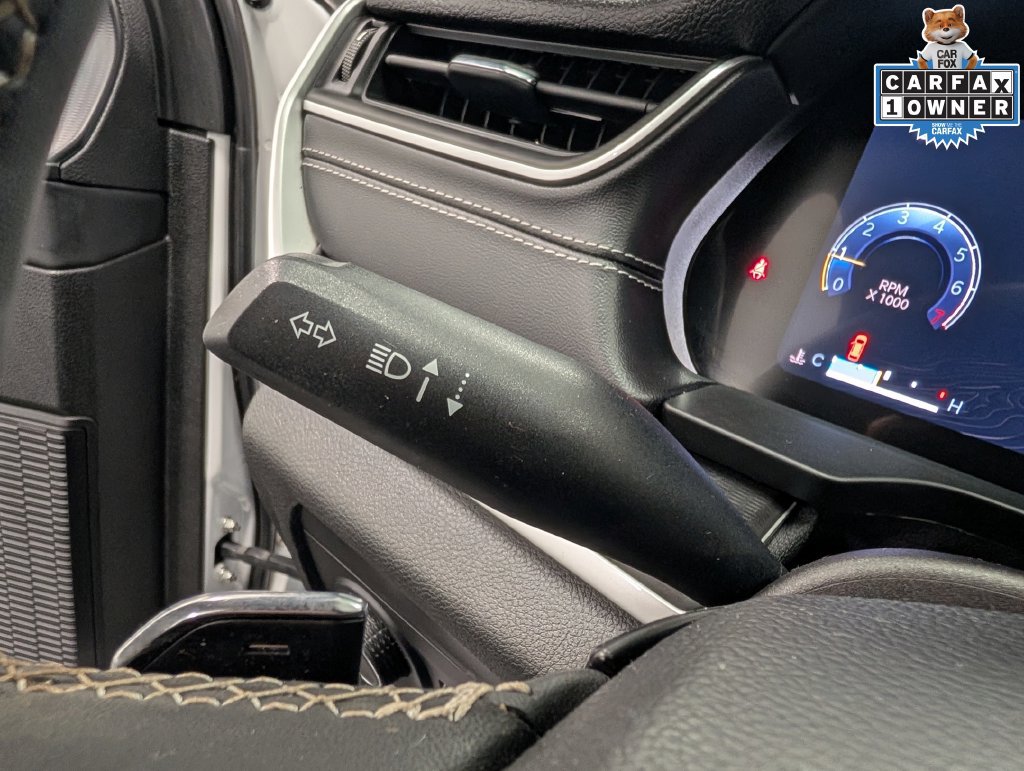 Used 2023 Jeep Grand Cherokee Altitude AWD/4WD image 19
