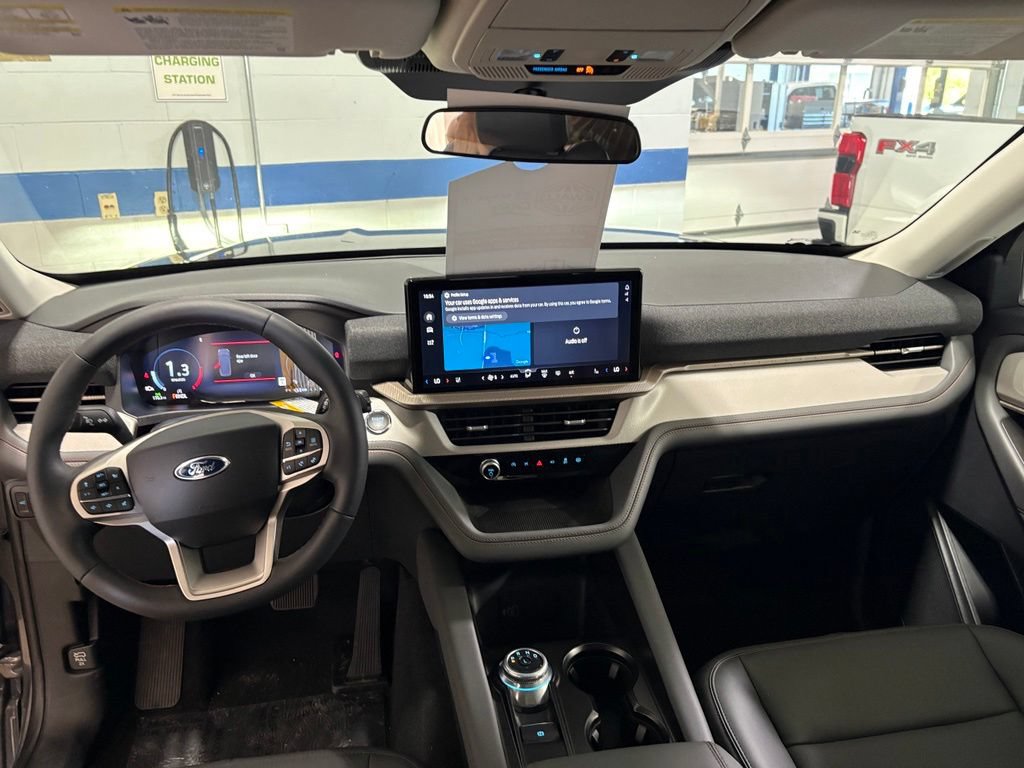 New 2026 Ford Explorer Active w/ Active Comfort Package AWD/4WD image 13