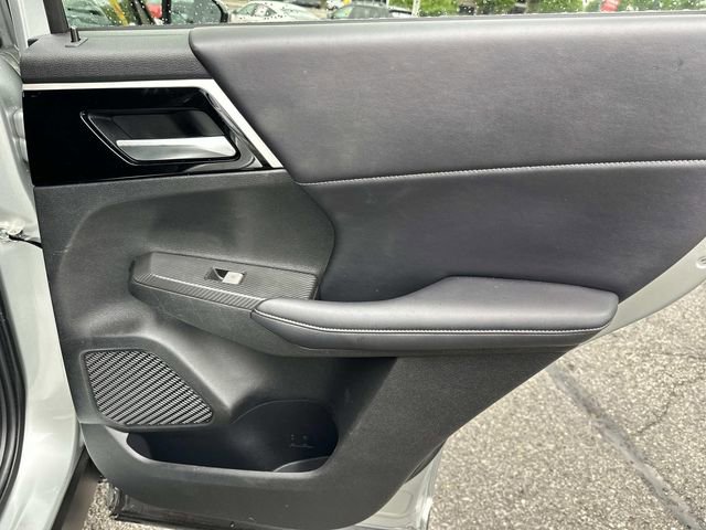 Used 2023 Mitsubishi Outlander SE AWD/4WD image 12