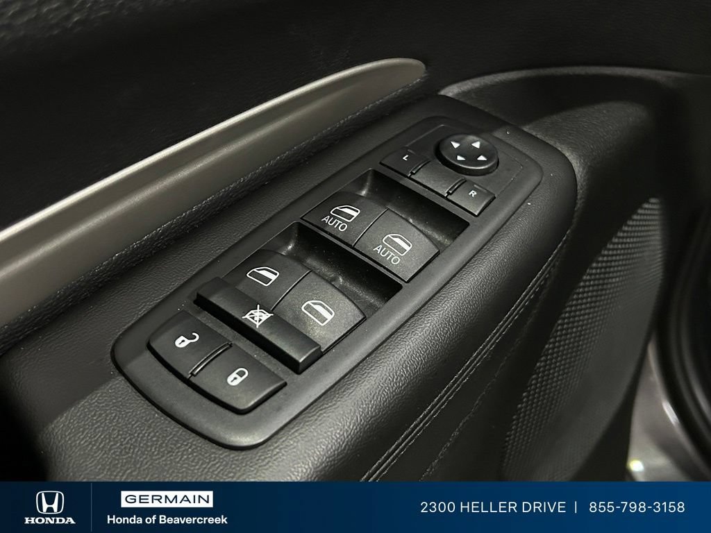 Used 2020 Dodge Durango SXT w/ 3rd Row Seating Group AWD/4WD image 18