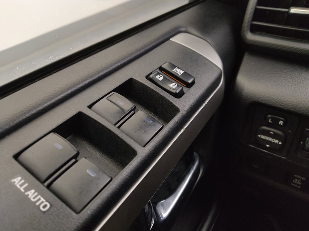 Used 2018 Toyota 4Runner SR5 image 27