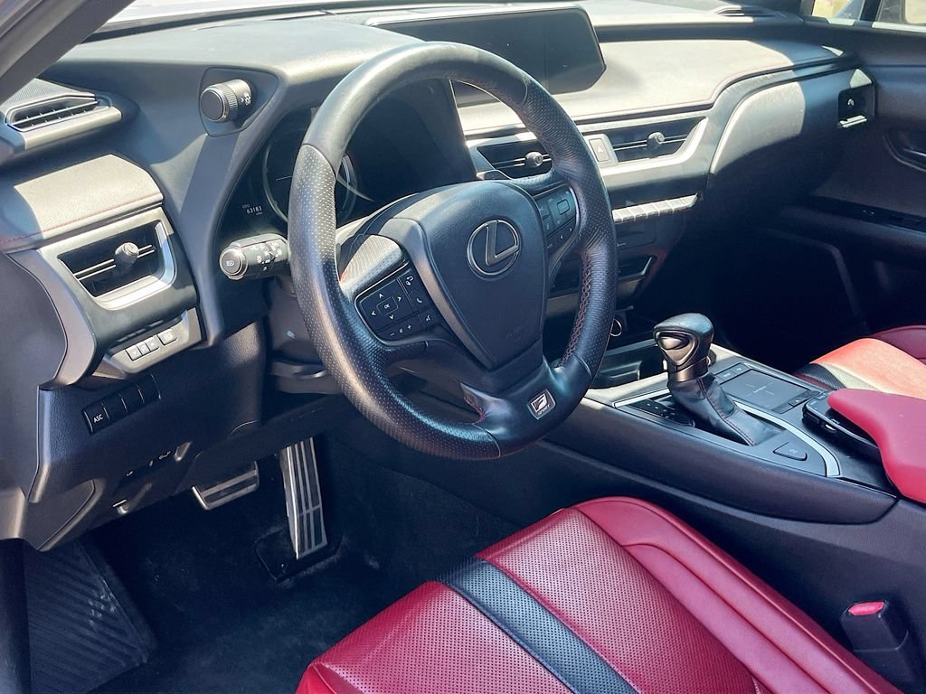 Used 2019 Lexus UX 200 F Sport w/ F Sport Premium Package FWD image 9