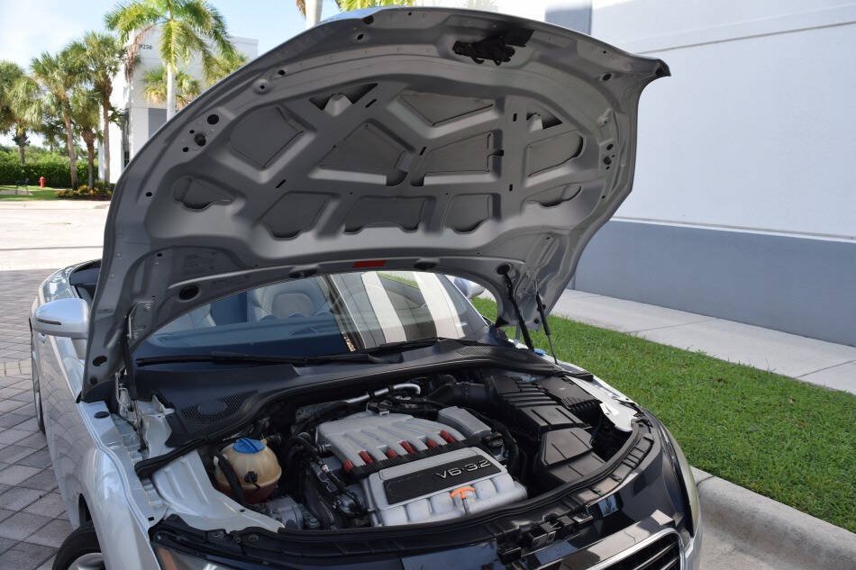 Used 2009 Audi TT 3.2 Premium Plus AWD/4WD image 90
