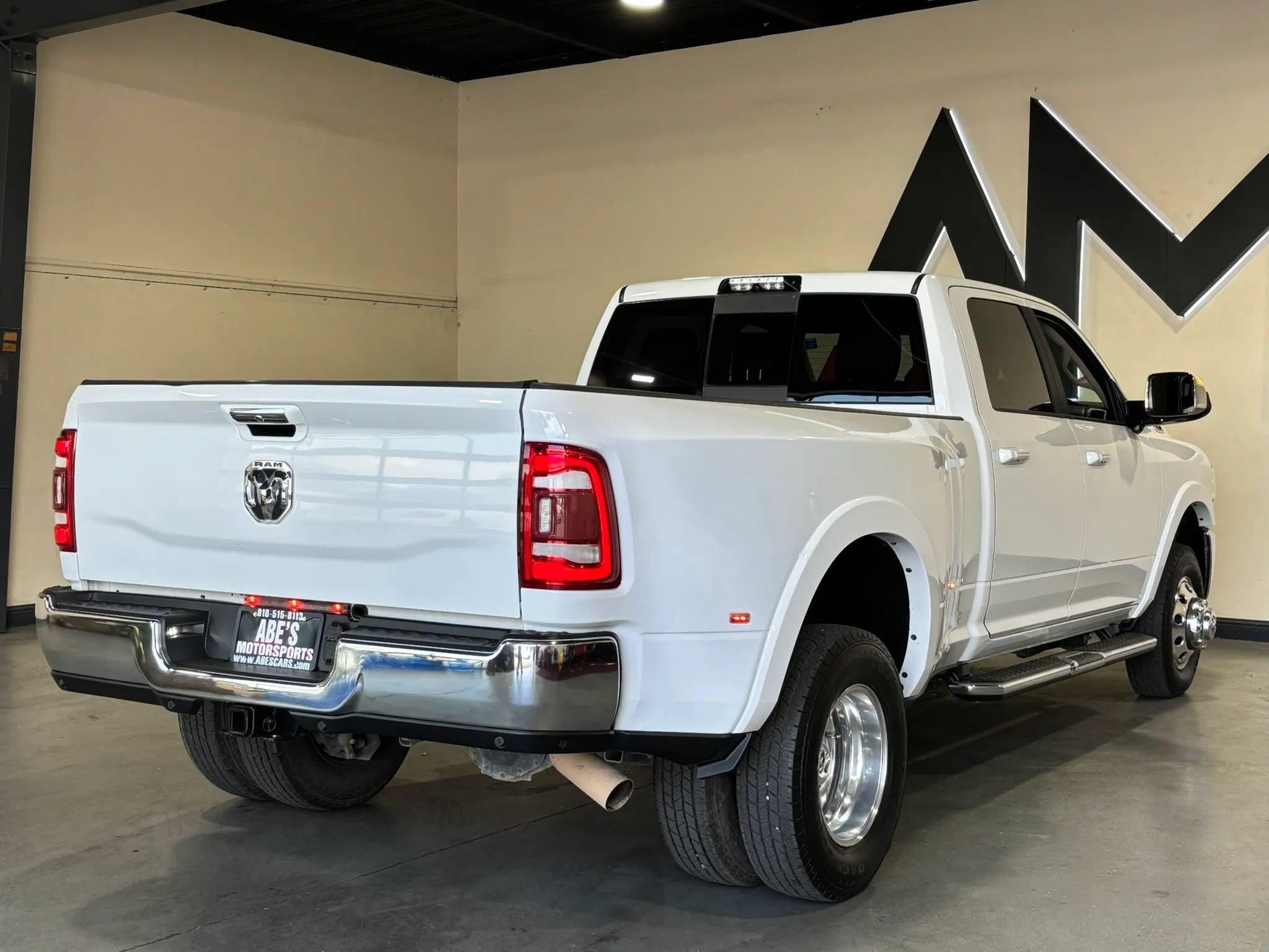 Used 2020 RAM 3500 Laramie AWD/4WD image 3