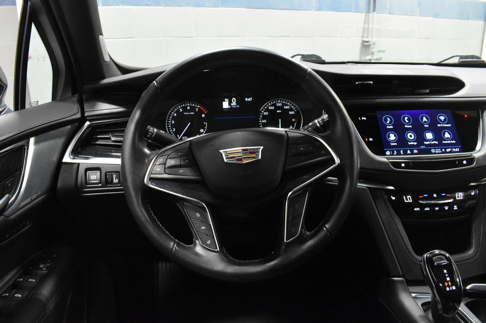 Certified 2023 Cadillac XT5 Premium Luxury w/ LPO, Floor Liner Package FWD image 6