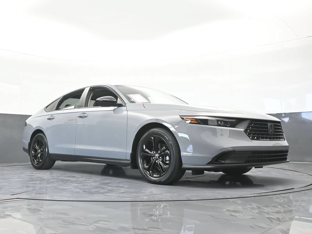 Used 2025 Honda Accord SE image 60