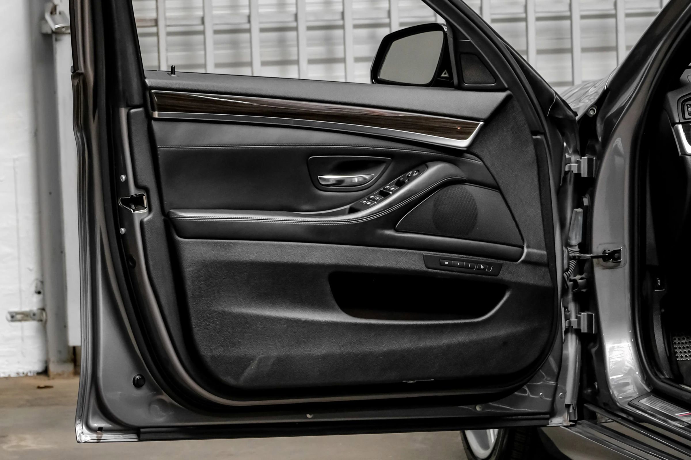 Used 2016 BMW 535i Sedan image 40