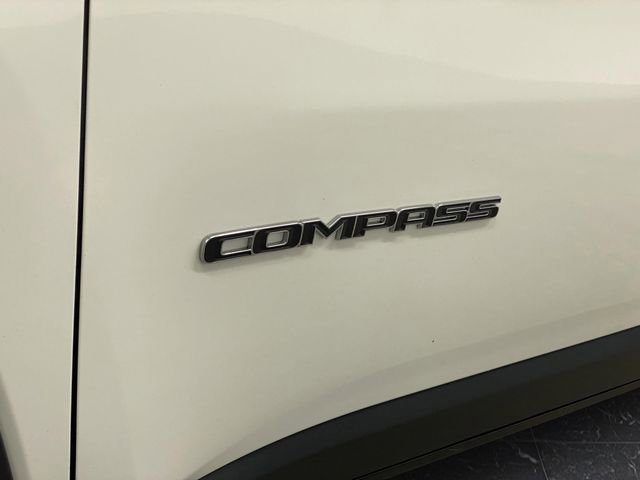 Used 2018 Jeep Compass Limited w/ Navigation Group image 35