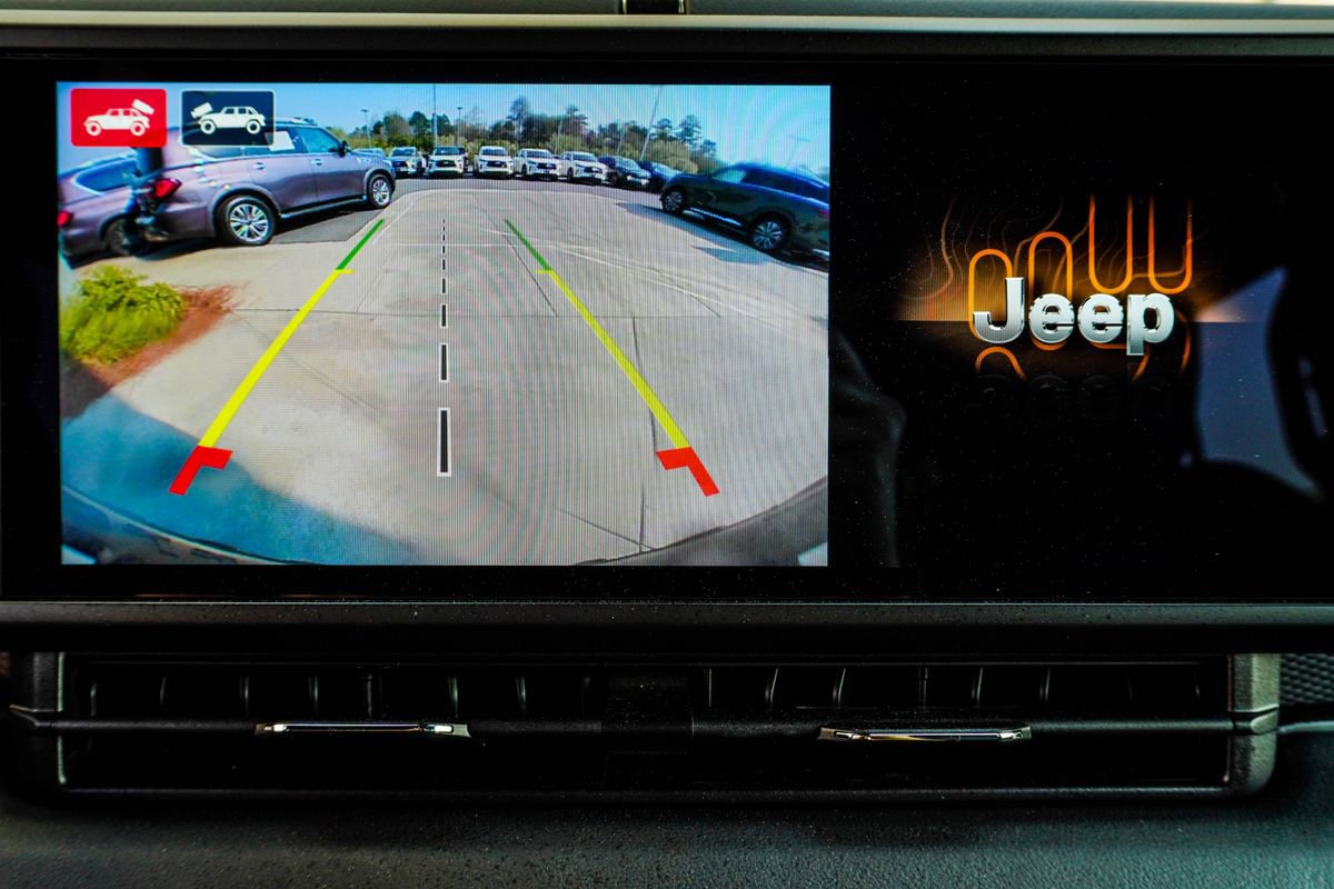 Used 2024 Jeep Wrangler Unlimited Rubicon 4xe image 29