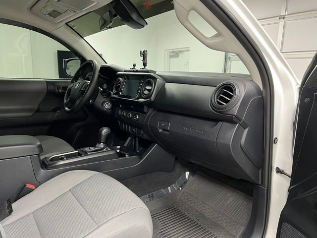 Used 2020 Toyota Tacoma SR AWD/4WD image 50