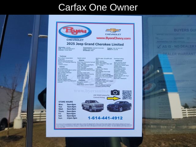 Used 2025 Jeep Grand Cherokee Limited w/ Luxury Tech Group II image 13