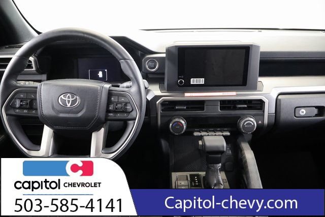 Used 2026 Toyota 4Runner SR5 AWD/4WD image 14