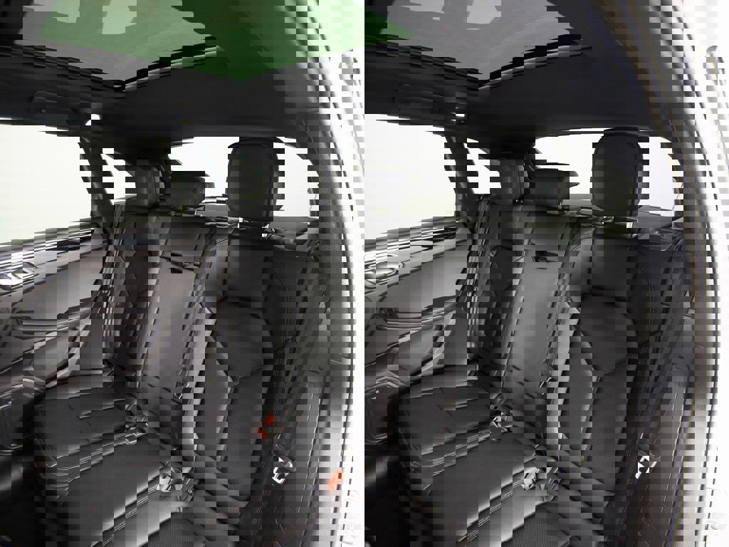 New 2026 Porsche Macan S image 33