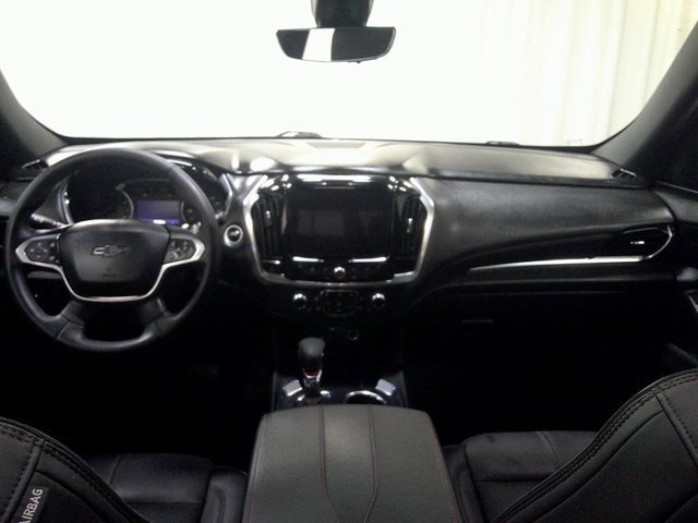 Used 2023 Chevrolet Traverse RS image 34