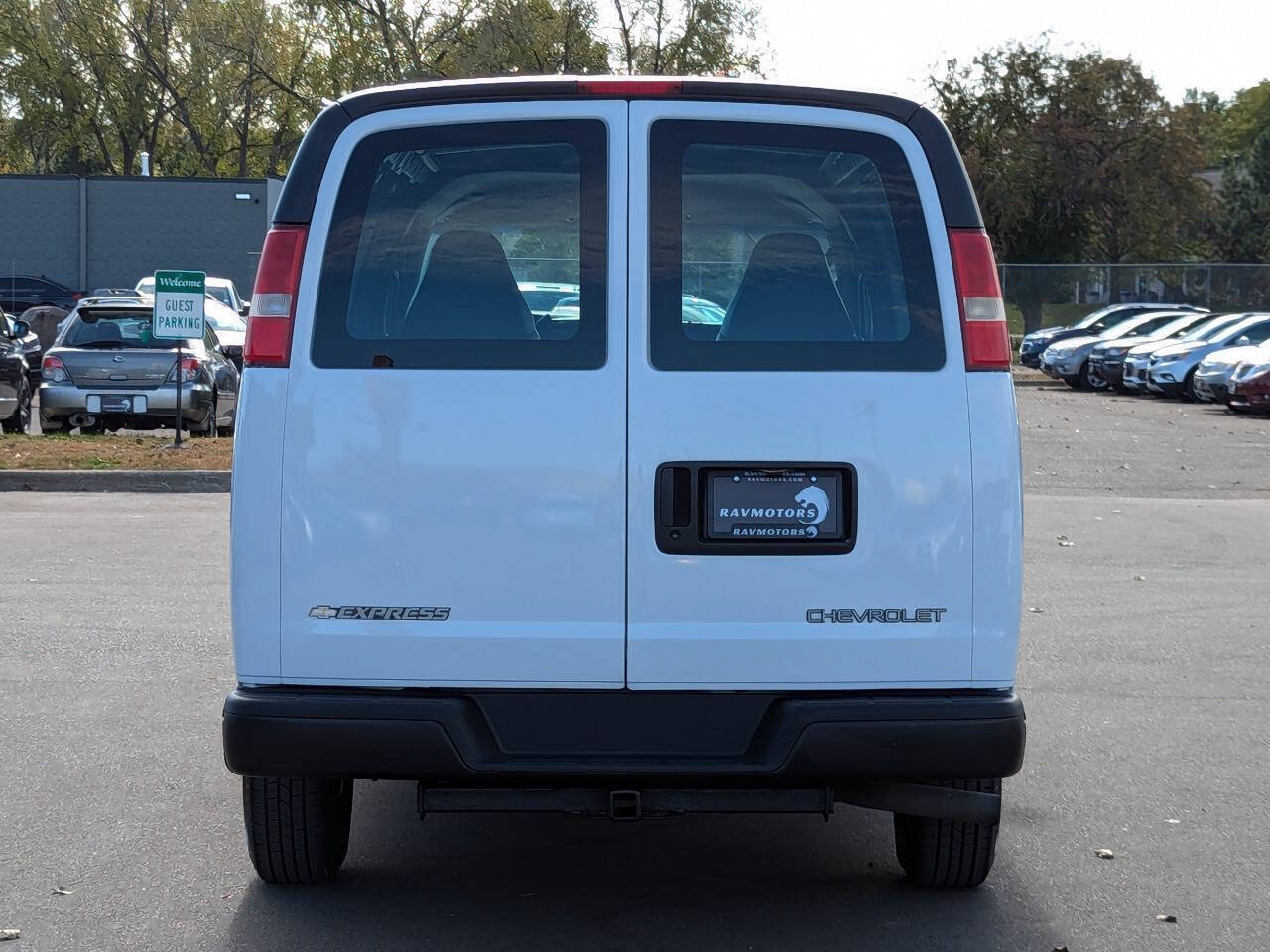 Used 2004 Chevrolet Express 1500 RWD image 11