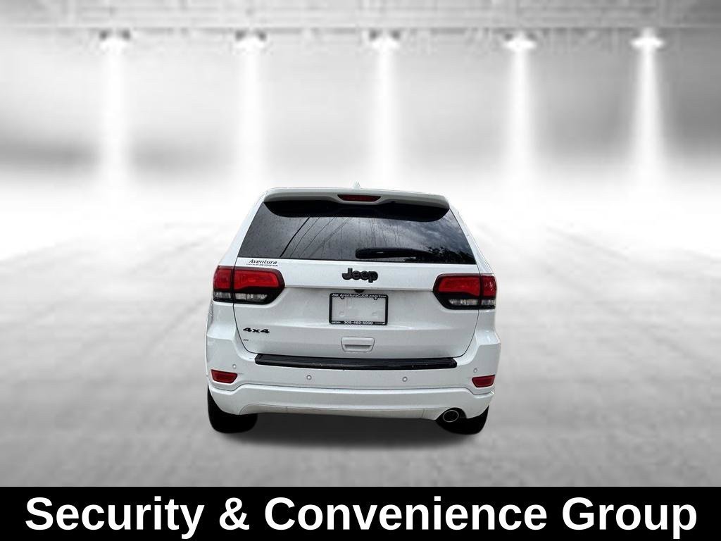 Used 2018 Jeep Grand Cherokee Altitude AWD/4WD image 6
