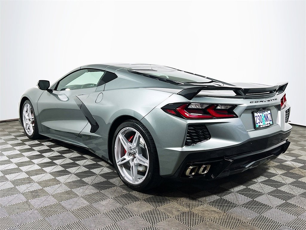 Used 2022 Chevrolet Corvette Stingray Coupe w/ Z51 Performance Package image 6