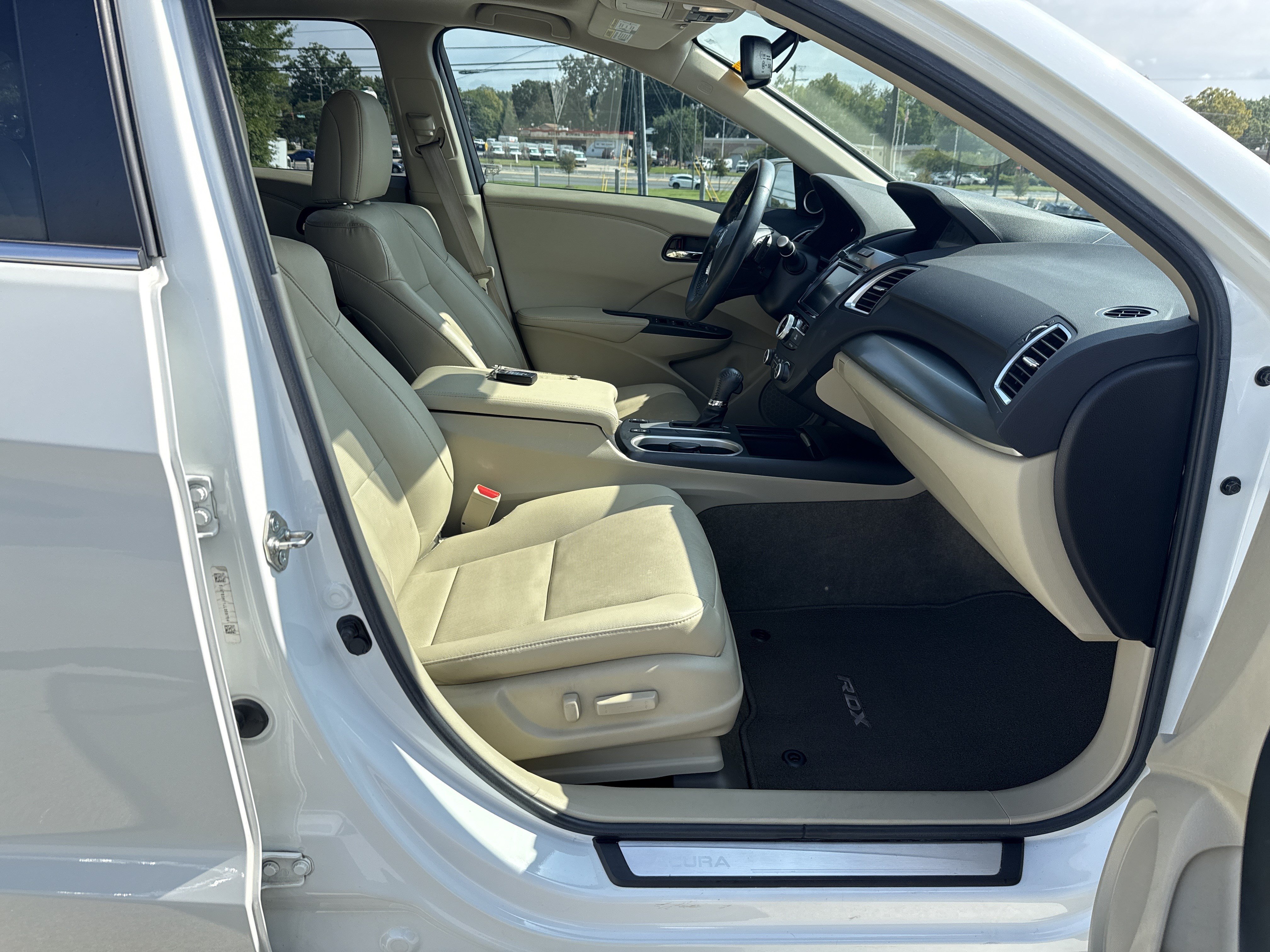 Used 2018 Acura RDX w/ Advance Package FWD image 33
