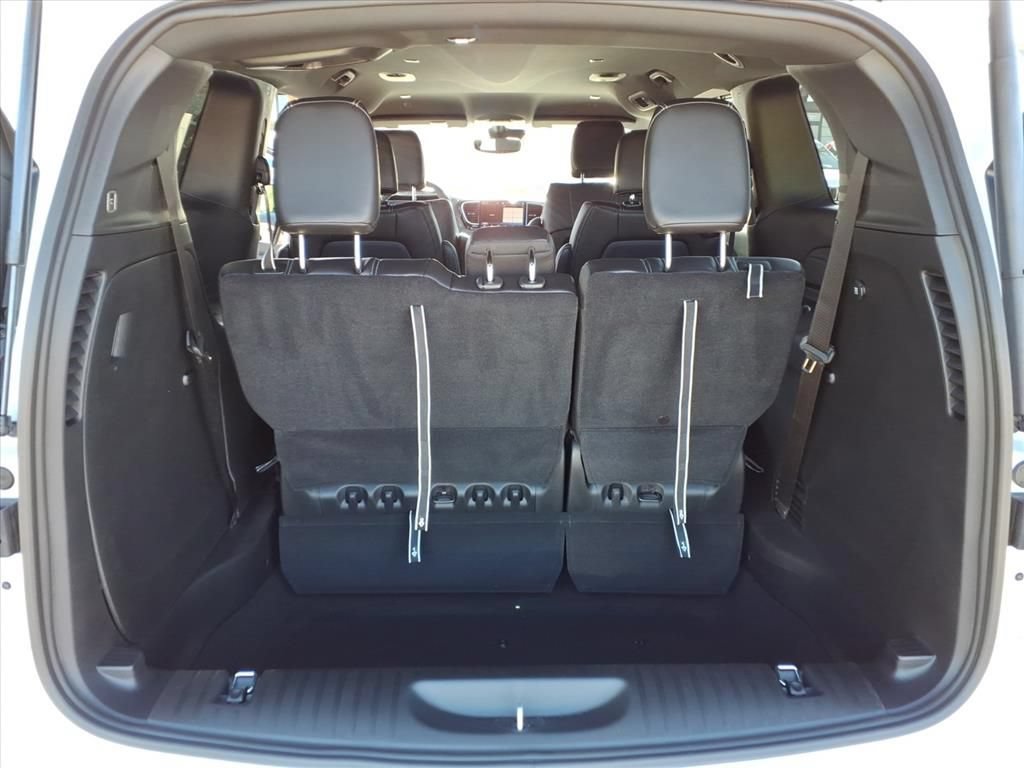New 2026 Chrysler Pacifica Select w/ S Appearance Package FWD image 10