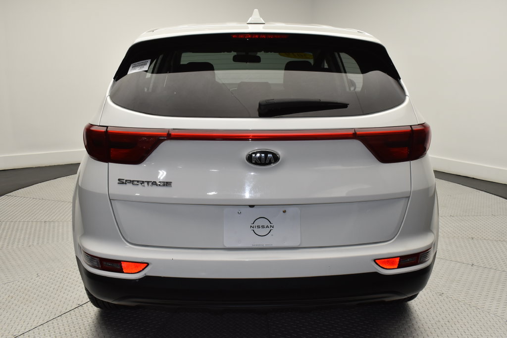 Used 2019 Kia Sportage LX AWD/4WD image 6