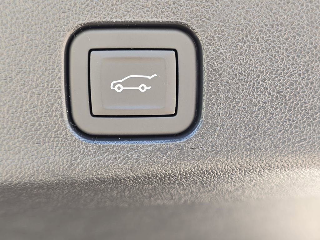 New 2026 Chevrolet Traverse RS FWD image 14