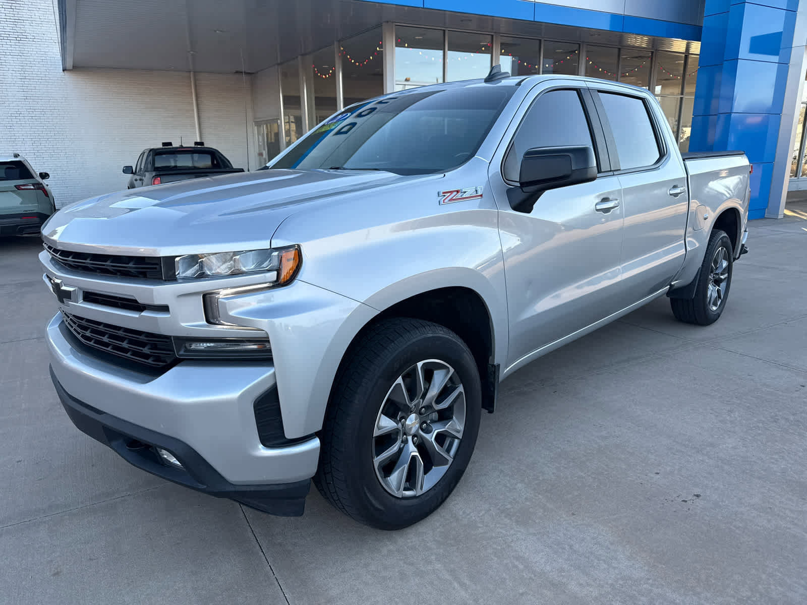 Used 2021 Chevrolet Silverado 1500 RST image 2
