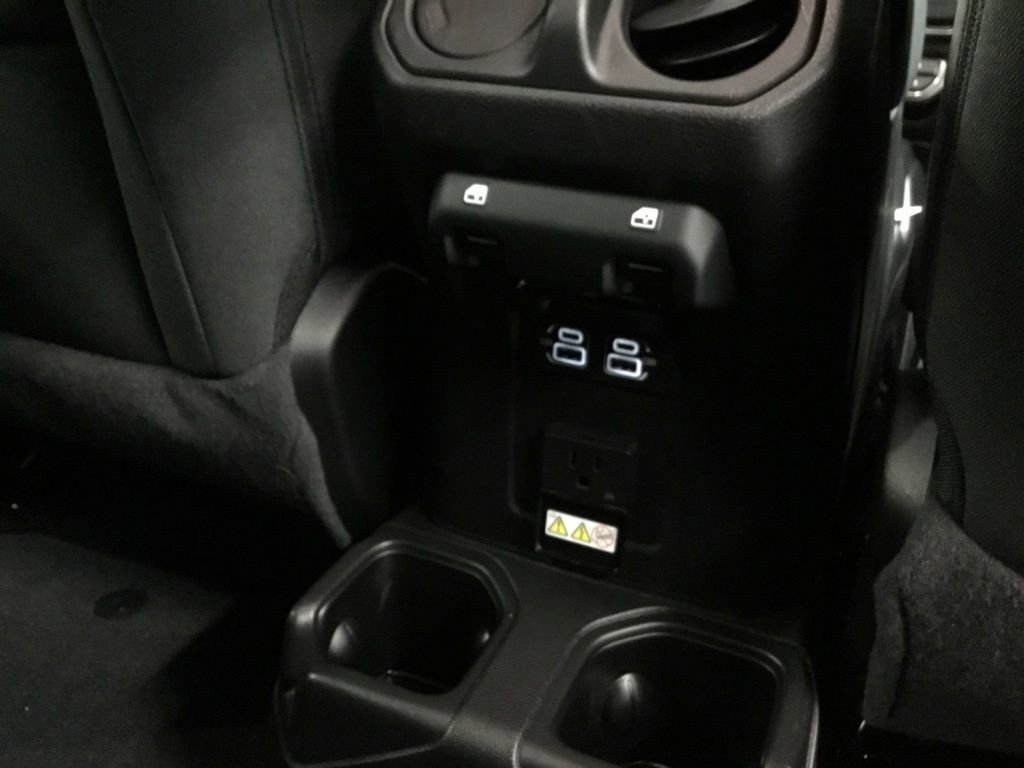 Used 2021 Jeep Wrangler Unlimited Sahara w/ Dual Top Group image 20