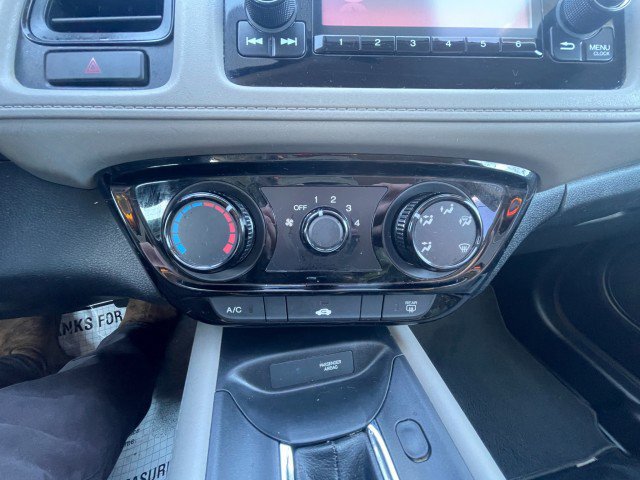 Used 2016 Honda HR-V LX image 35