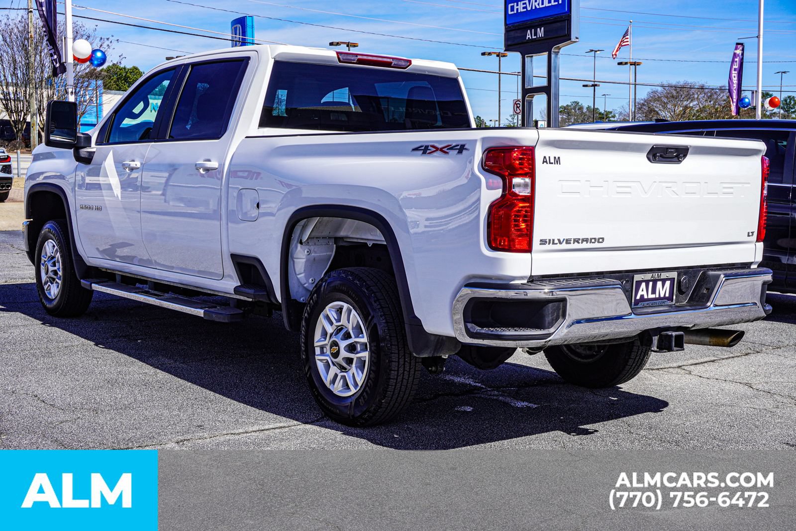 Used 2025 Chevrolet Silverado 2500 LT w/ Convenience Package AWD/4WD image 8