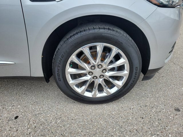 Used 2020 Buick Enclave Essence w/ Sound and Sites Package FWD image 14