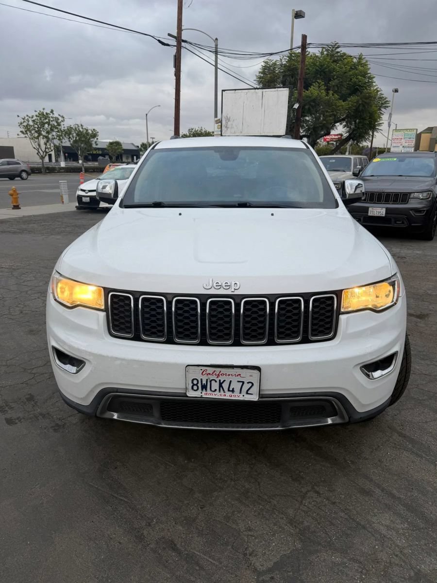 Used 2018 Jeep Grand Cherokee Limited RWD image 9
