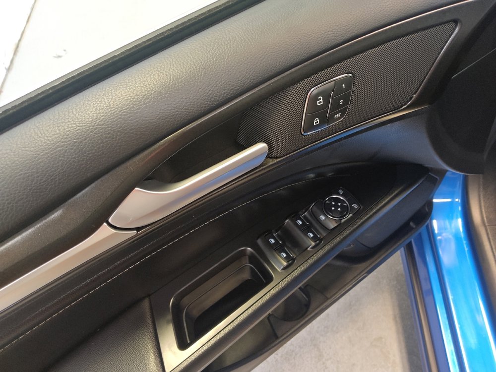 Used 2020 Ford Fusion Energi Titanium image 27