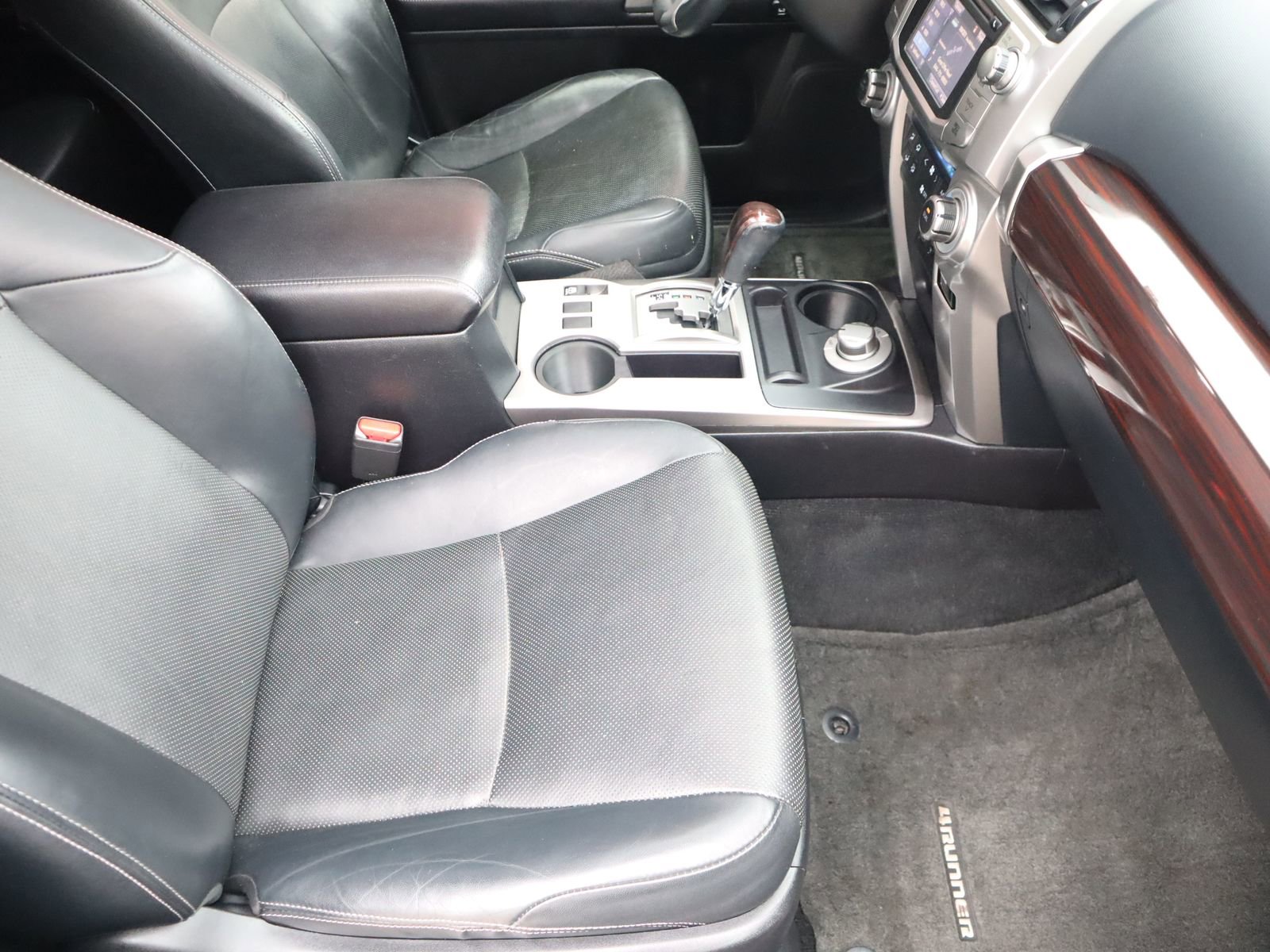Used 2016 Toyota 4Runner Limited AWD/4WD image 51