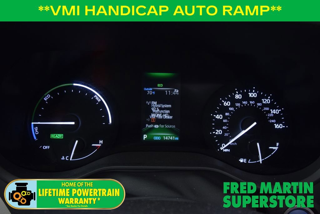 Used 2022 Toyota Sienna XLE image 27