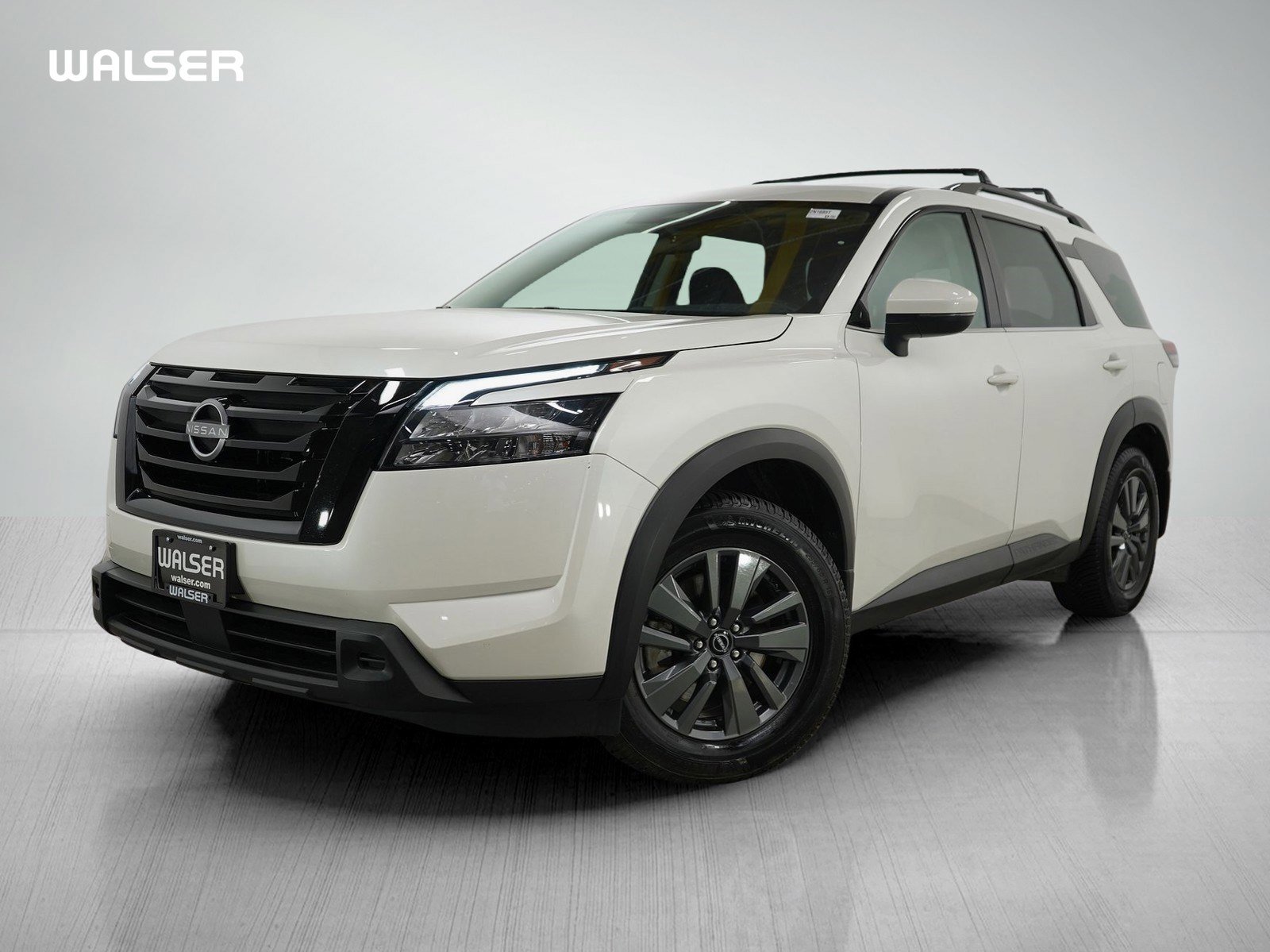 Used 2024 Nissan Pathfinder SV w/ SV Premium Package