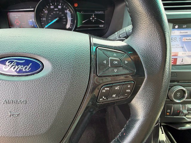 Used 2017 Ford Explorer XLT w/ Equipment Group 202A FWD image 16
