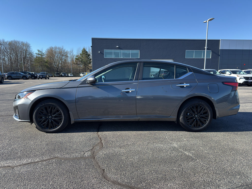 Certified 2025 Nissan Altima 2.5 SV w/ SV Special Edition Package AWD/4WD image 6