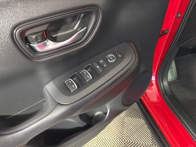 Used 2025 Honda HR-V Sport image 11