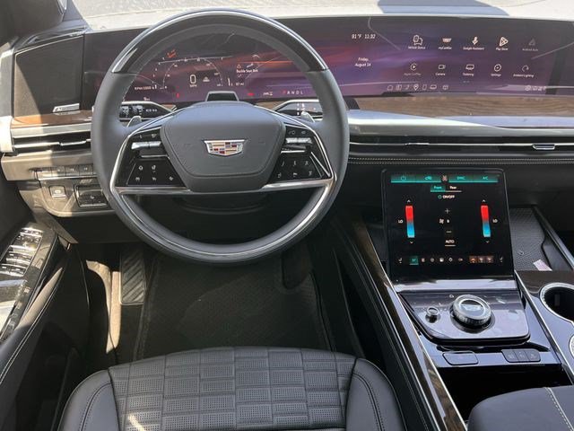 New 2026 Cadillac Escalade ESV Platinum Sport w/ LPO, ONYX Package AWD/4WD image 10
