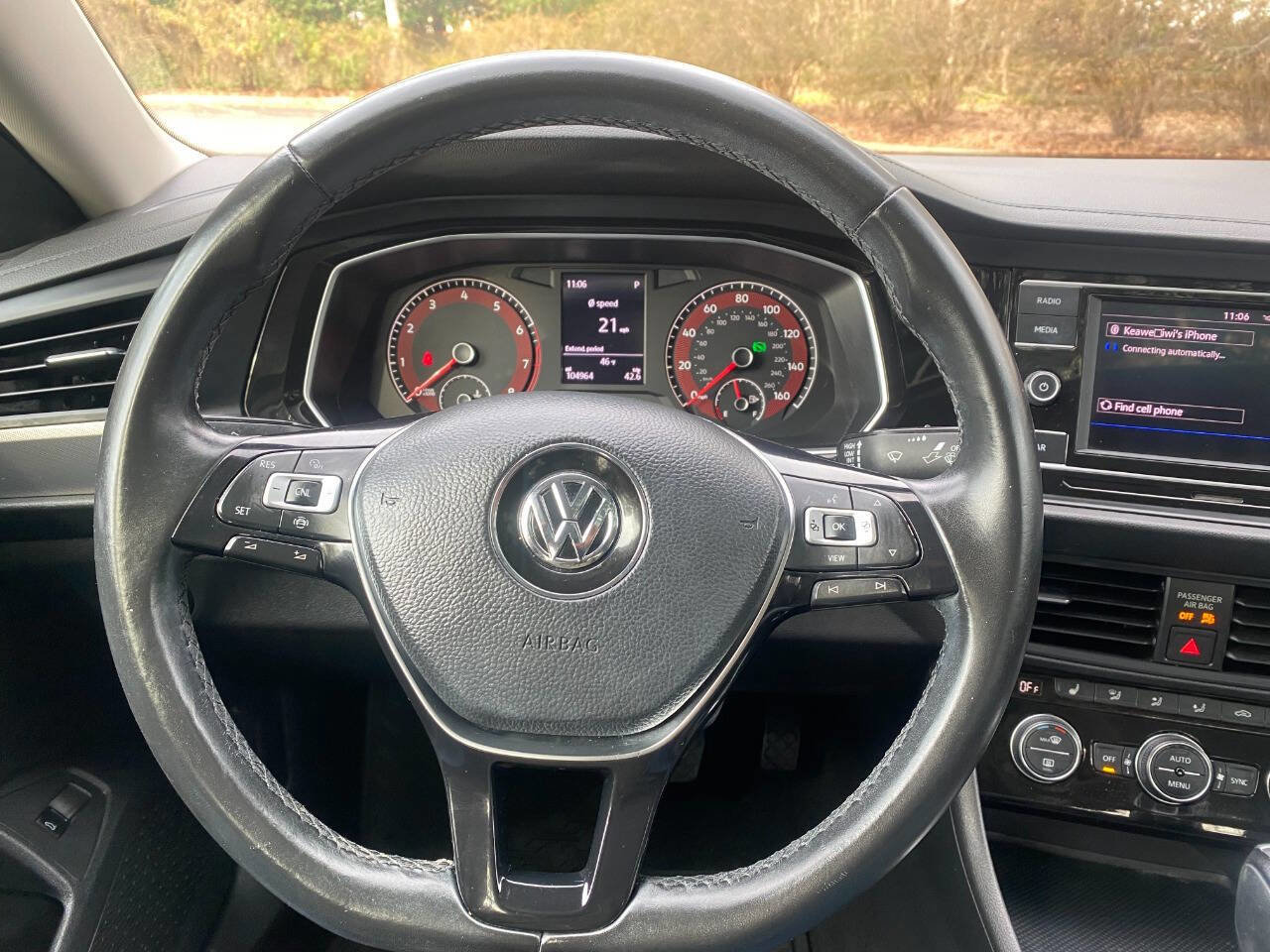 Used 2019 Volkswagen Jetta SE image 17