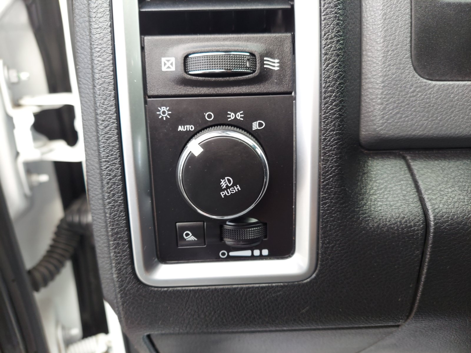 Used 2017 RAM 1500 Lone Star RWD image 26
