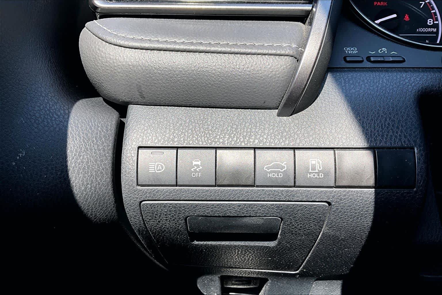 Certified 2024 Toyota Camry SE FWD image 34